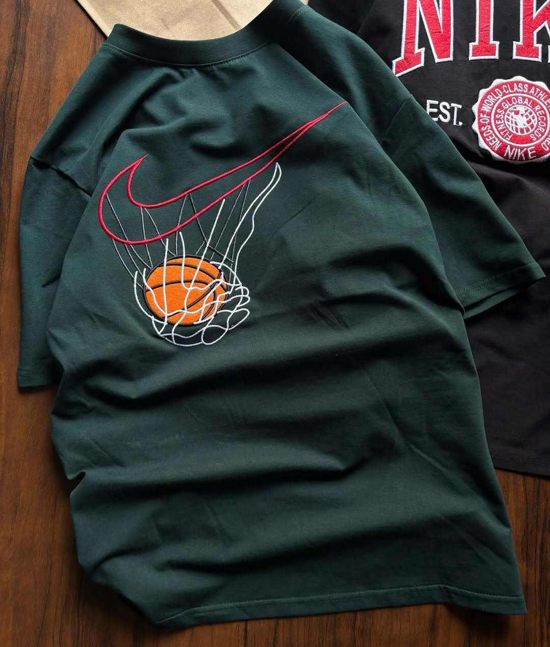 Nike Sportswear graphic t-shirt featuring a "NIKE EST 1972" design on the chest (PACK OF 3)