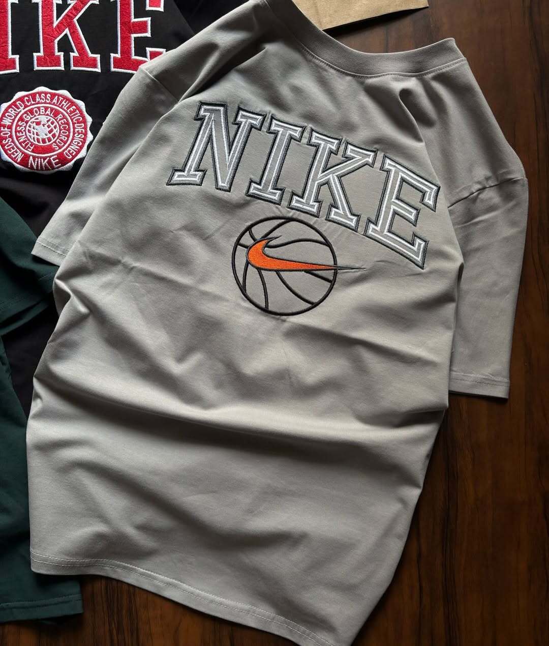 Nike Sportswear graphic t-shirt featuring a "NIKE EST 1972" design on the chest (PACK OF 3)